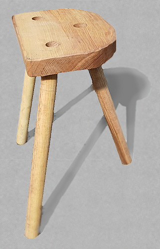 Dreibeinhocker Esche
